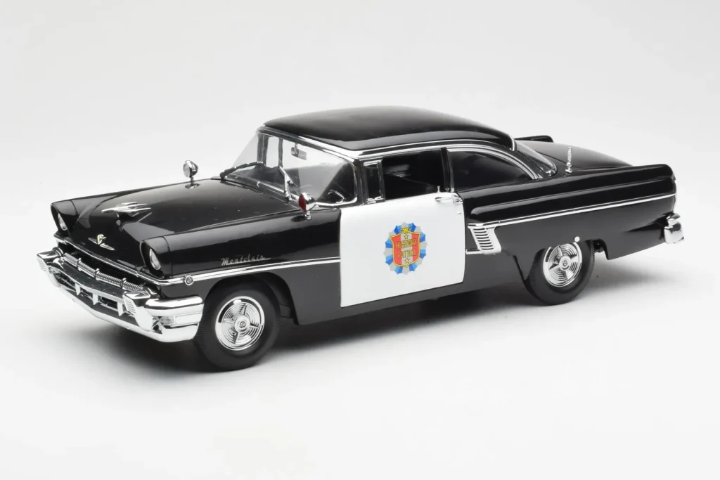 车型 1:18 Mercury Montclair Hardtop Police Car Sun Star