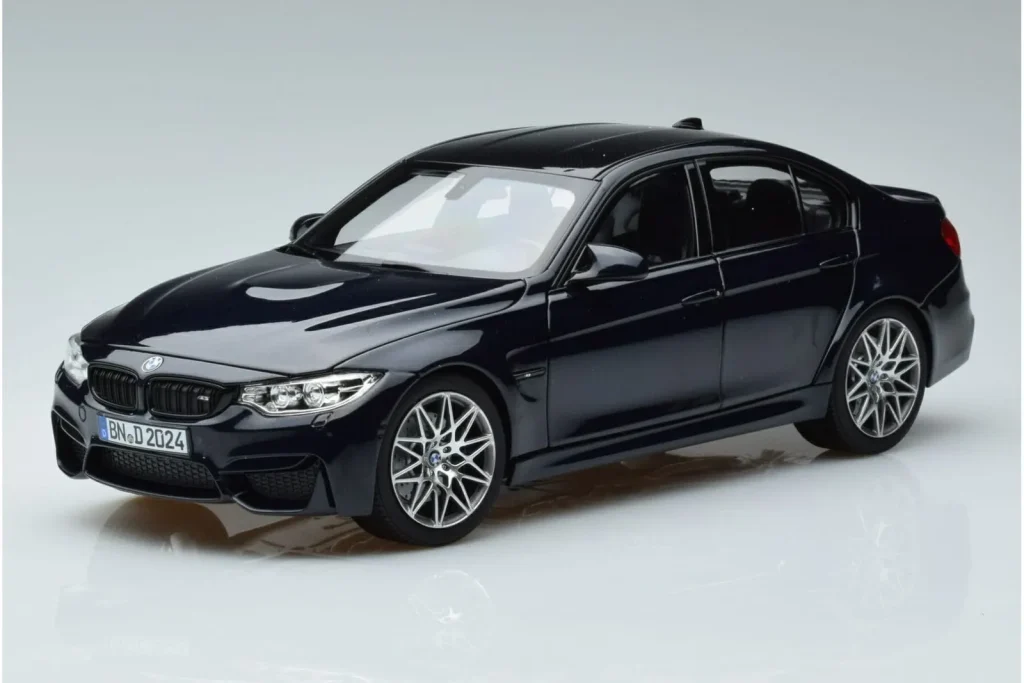 โมเดลรถ 1:18 BMW M3 F80 Competition สีน้ำเงิน Norev
