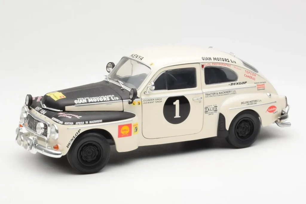 โมเดลรถ 1:18 Volvo PV 544 Rally Revell (มือสอง)