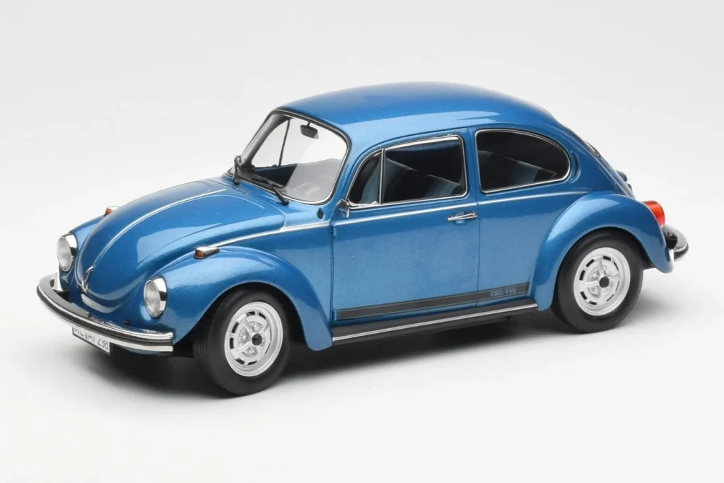 โมเดลรถ 1:18 Volkswagen Beetle 1303 City สีน้ำเงิน Norev (มือสอง)