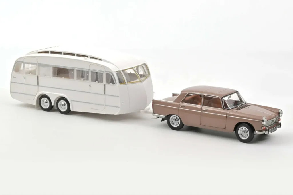 车型 1:18 Peugeot 404 With Caravan Henon Norev
