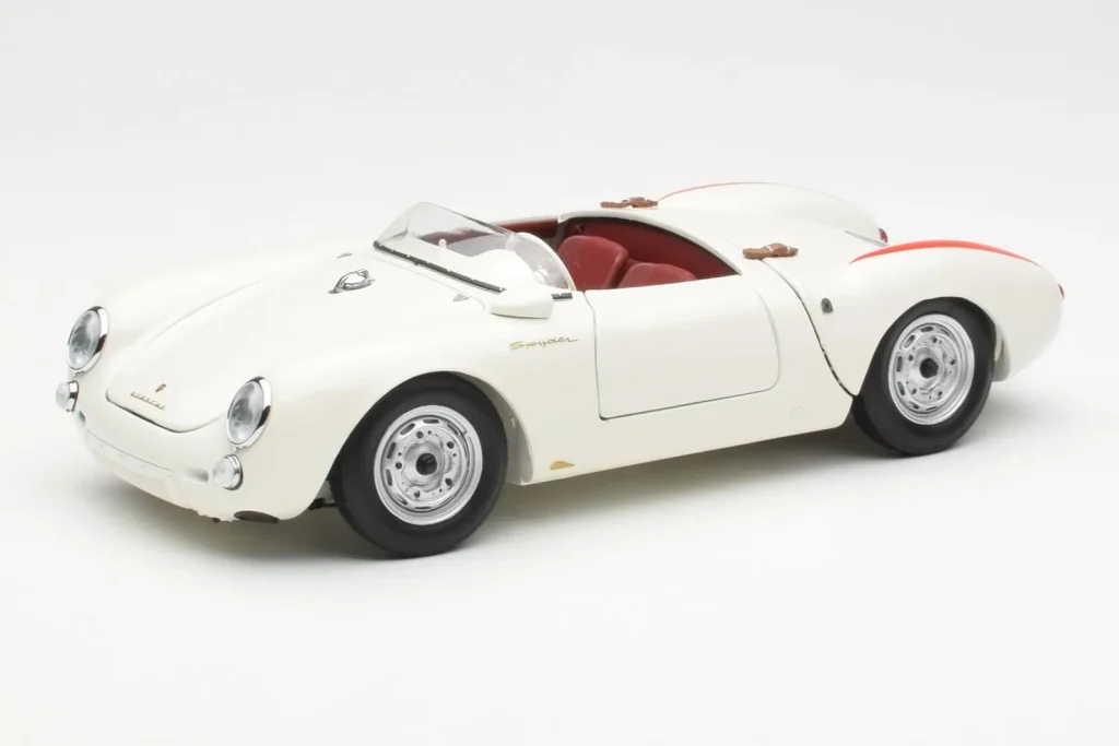 Model 1:18 Porsche 550 Spyder 70 Years Edition white Schuco