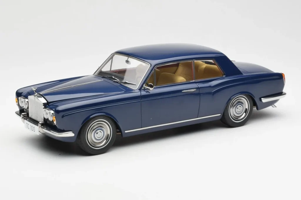 โมเดลรถ 1:18 Rolls-Royce Silver Shadow MPW Coupe Oxford Blue Paragon (มือสอง)