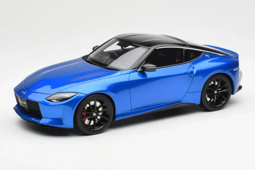 โมเดลรถ 1:18 Nissan Fairlady Z Z35 Bayside สีน้ำเงิน GT Spirit (มือสอง)