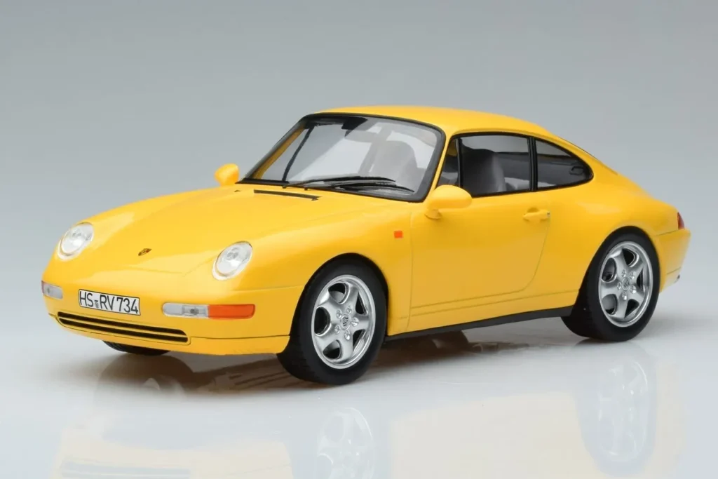 Model 1:18 Porsche 911 993 Carrera yellow Norev