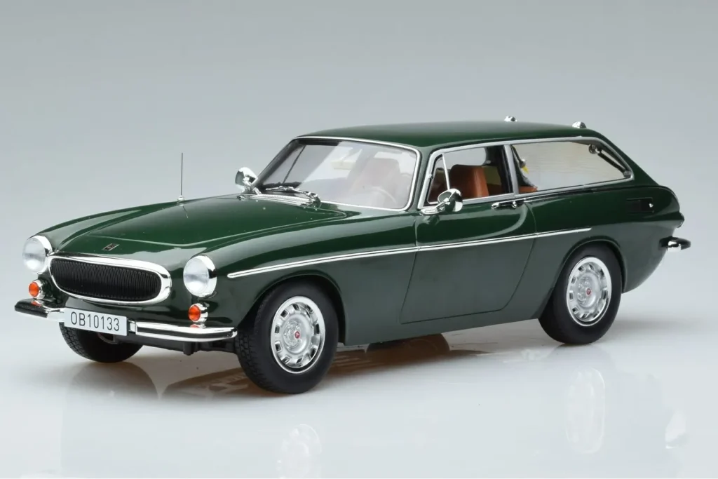 โมเดลรถ 1:18 Volvo 1800 ES สีเขียว Norev