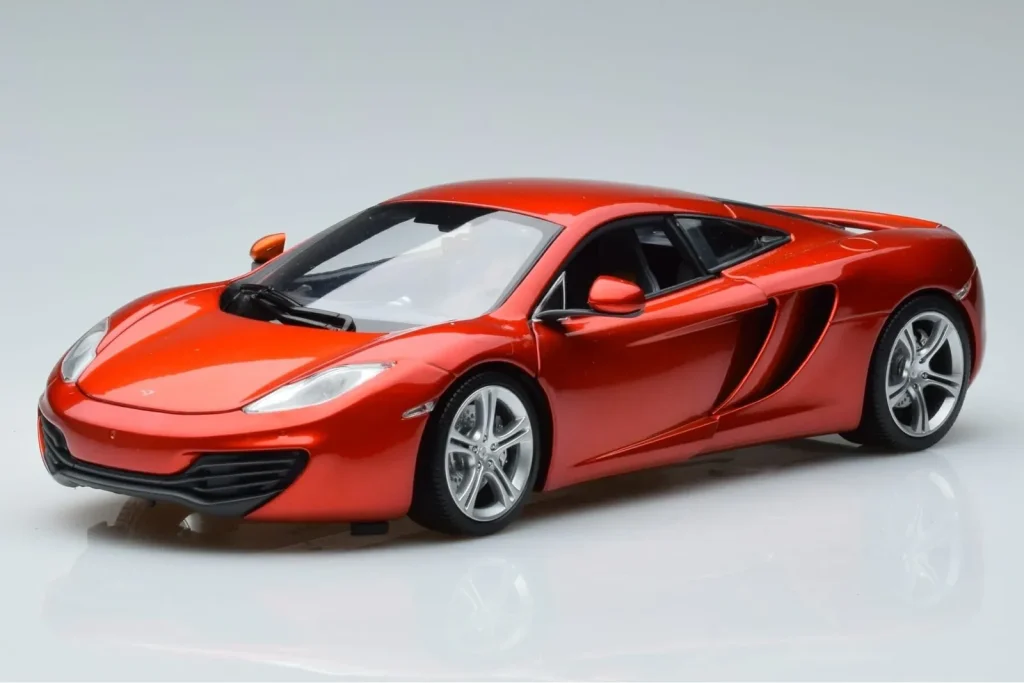 Model 1:18 McLaren MP4-12C With Stig Top Gear Figurine Minichamps