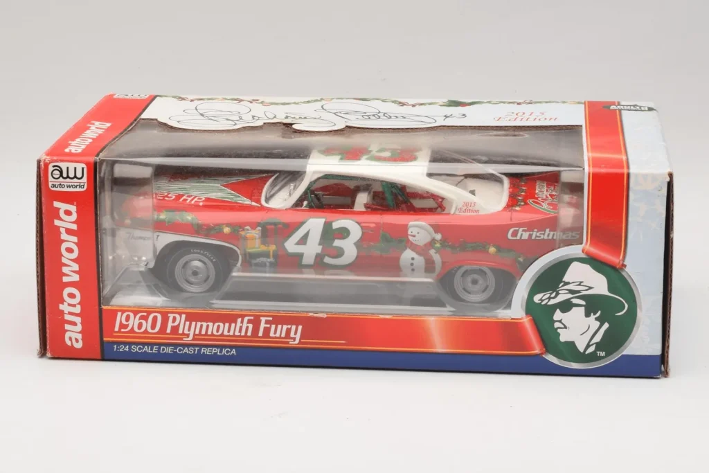 Model 1:24 Plymouth Fury #43 R. Petty NASCAR year 1960 Auto World
