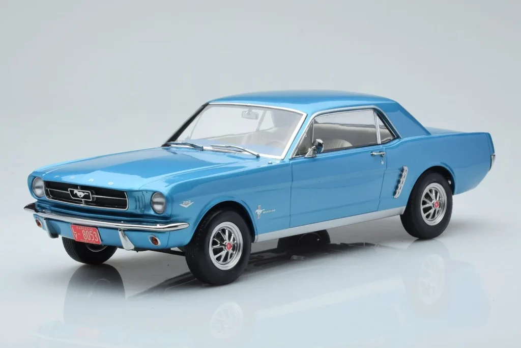 โมเดลรถ 1:18 Ford Mustang Coupe สีเทอร์ควอยซ์ Norev