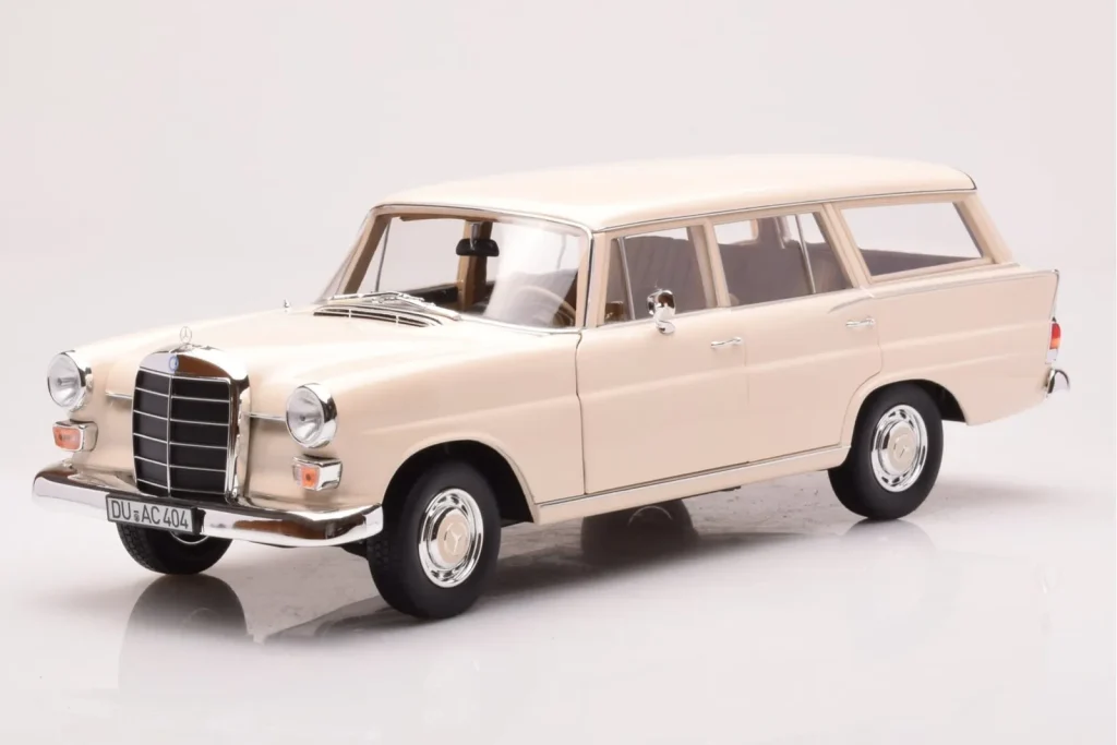 Model 1:18 Mercedes 200 Universal W110 Cream Norev