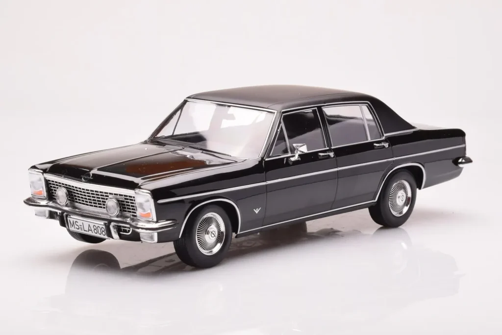 车型 1:18 Opel Diplomat V8 黑色 Norev