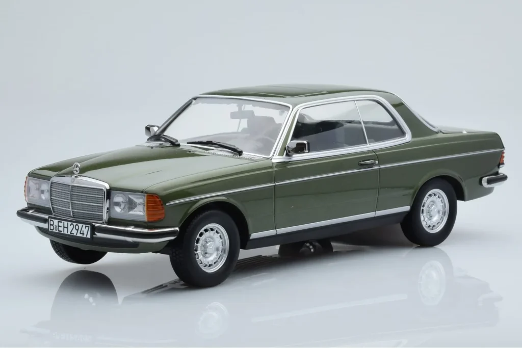 Model 1:18 Mercedes 280 CE W123 Coupe green Norev