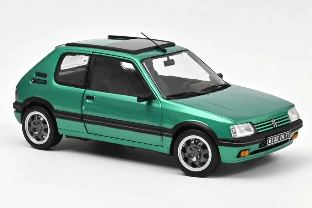 โมเดลรถ 1:18 Peugeot 205 GTi Griffe With Window Roof สีเขียว Norev