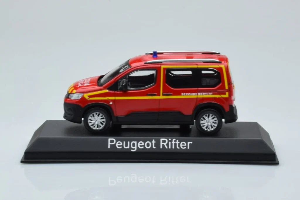 โมเดลรถ 1:43 Peugeot Rifter Pompiers Secours Medical สีแดง Norev