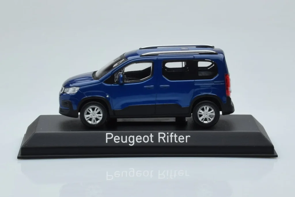 โมเดลรถ 1:43 Peugeot Rifter สีน้ำเงิน Norev
