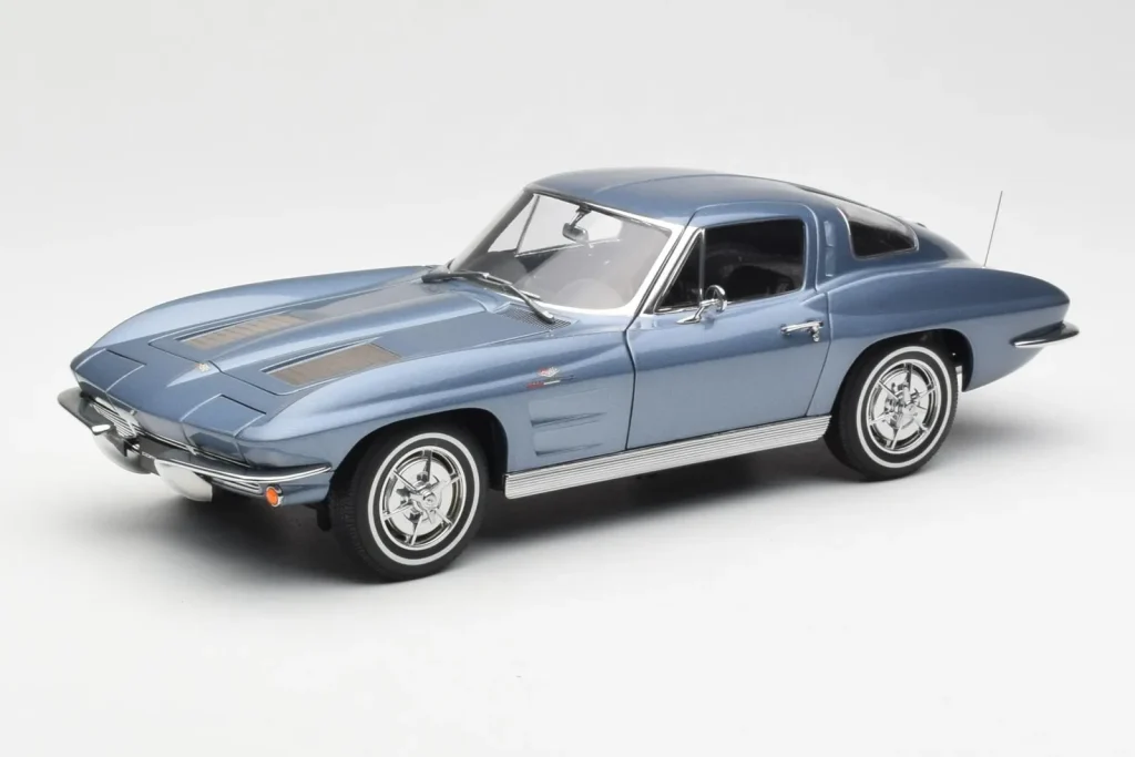 โมเดลรถ 1:18 Chevrolet Corvette C2 Blue Grey Metallic AUTOart (มือสอง)