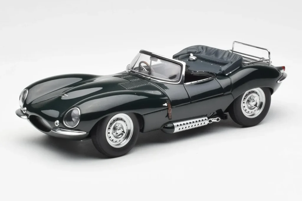 โมเดลรถ 1:18 Jaguar XKSS Steve McQueen Personal Car AUTOart (มือสอง)