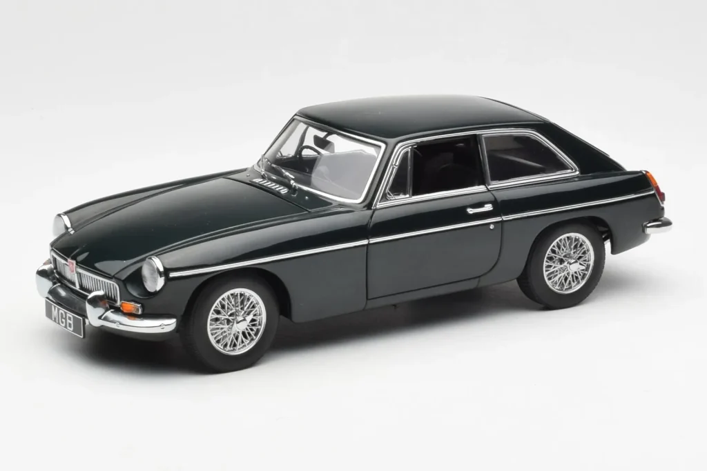 车型 1:18 MGB GT Mk2 Coupe Racing 绿色 AUTOart