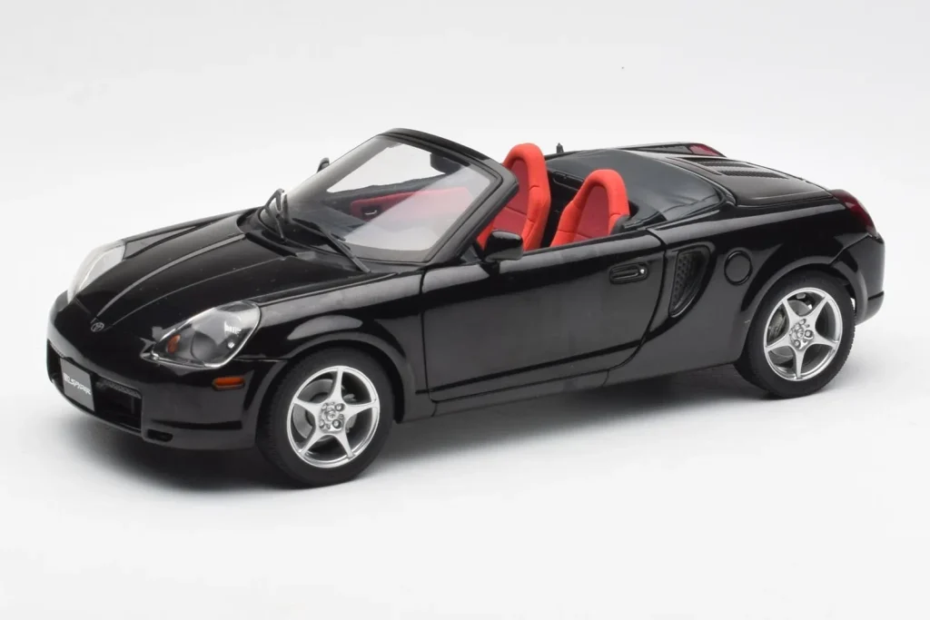 โมเดลรถ 1:18 Toyota MR2 Spyder W30 Black LHD AUTOart (มือสอง)