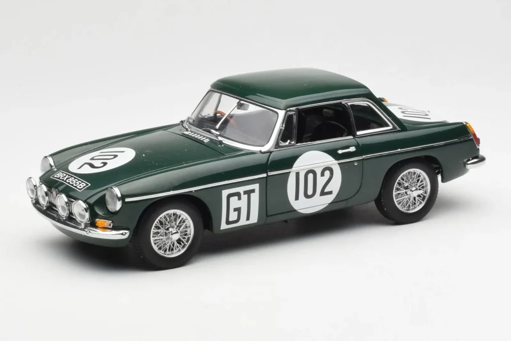 Model 1:18 MGB GT Mk2 Nurburgring green AUTOart