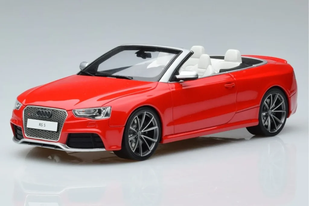车型 1:18 Audi RS5 B8 Cabriolet 红色 GT Spirit