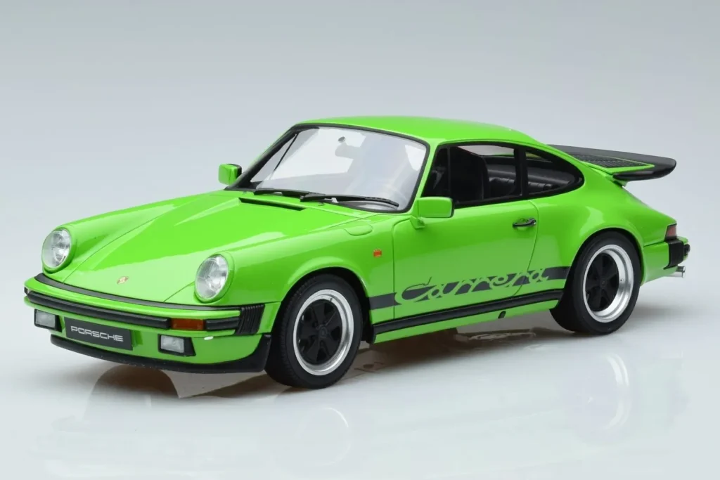 车型 1:18 Porsche 911 3.2 Carrera Lime 绿色 GT Spirit