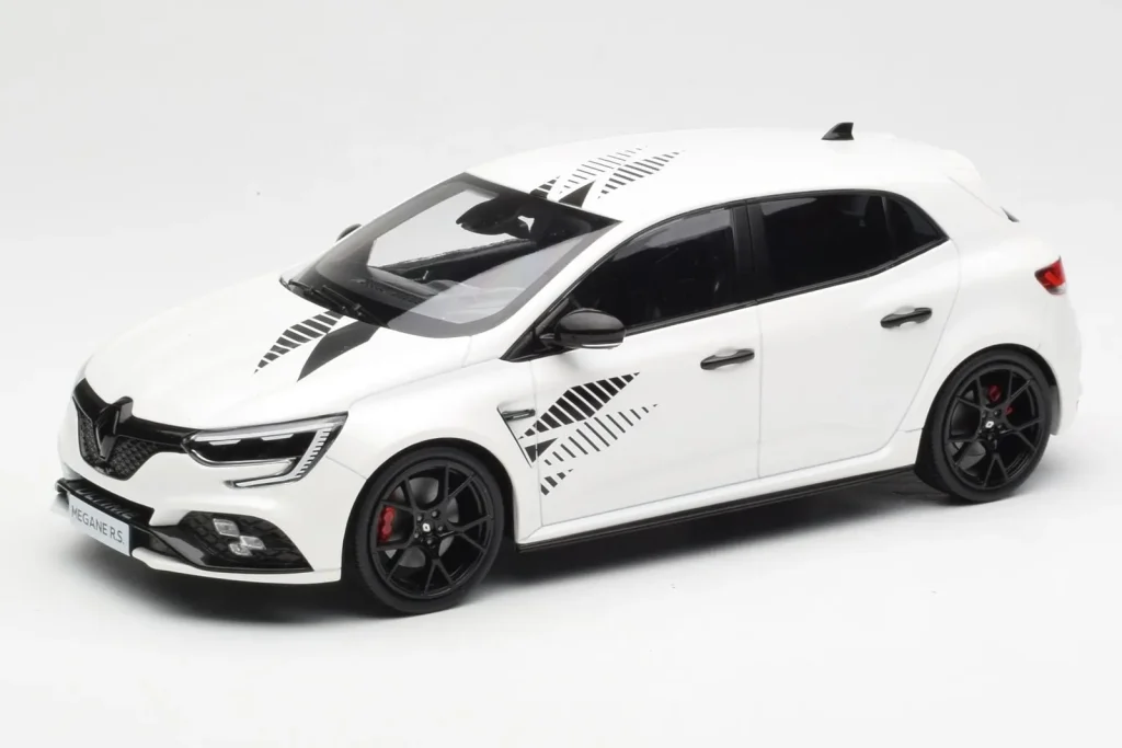 โมเดลรถ 1:18 Renault Megane RS Mk4 Ultime Pearl สีขาว Norev