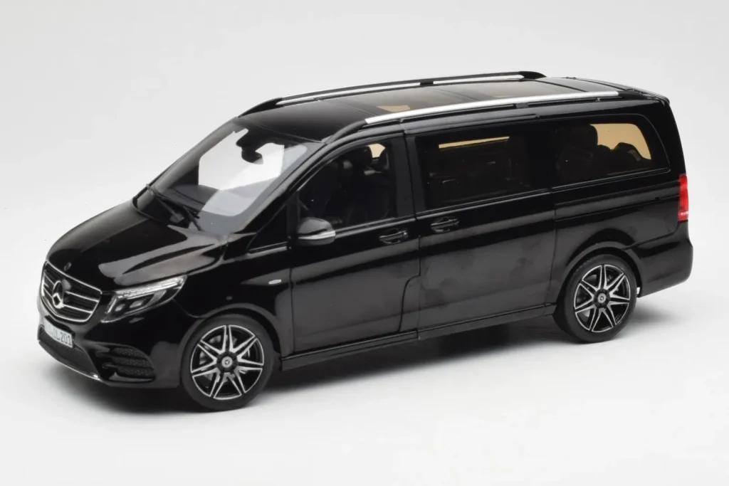 โมเดลรถ 1:18 Mercedes V-Class W447 AMG Line สีดำ Norev (มือสอง)