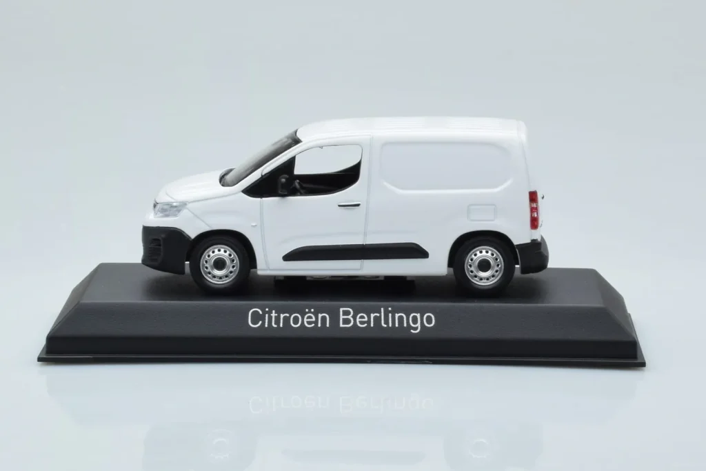 โมเดลรถ 1:43 Citroen Berlingo B9 Van สีขาว Norev