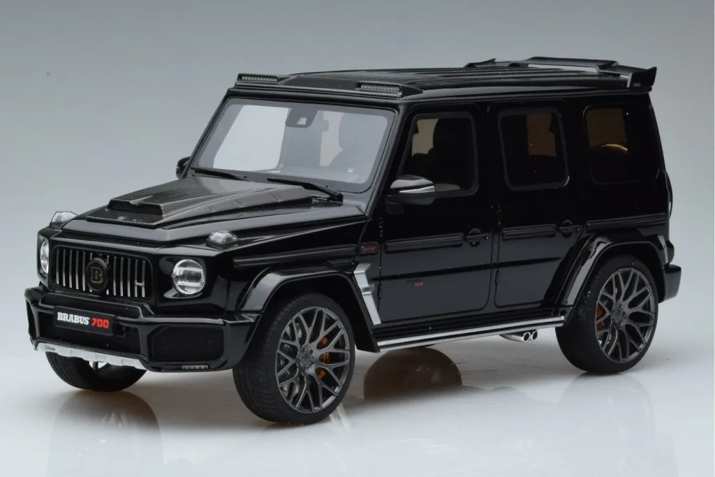 车型 1:18 Mercedes G63 Brabus 700 Widestar W463 Pearl 黑色 GT Spirit