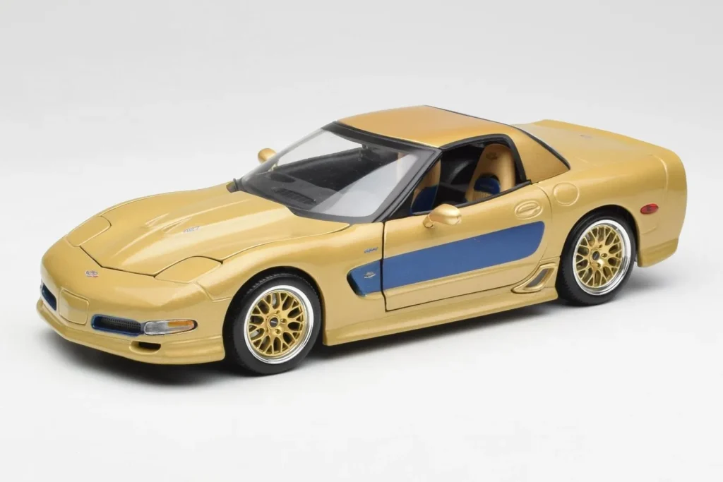 โมเดลรถ 1:18 Chevrolet Corvette C5 Guldstrand Signature Edition สีทอง Maisto (มือสอง)