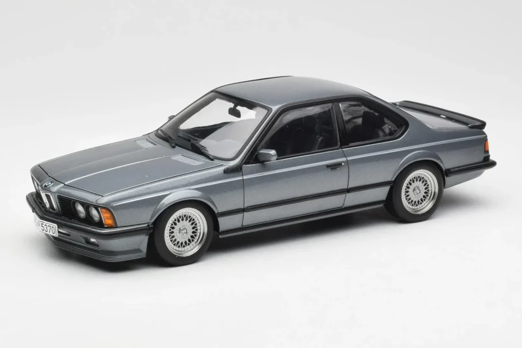 โมเดลรถ 1:18 BMW M635 CSi E24 Shadow Line Delphin Metallic AUTOart (มือสอง)