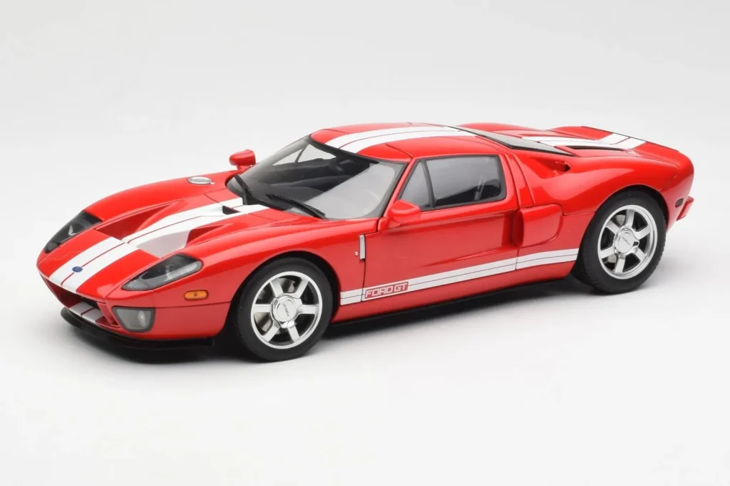 โมเดลรถ 1:18 Ford GT สีแดง AUTOart (มือสอง)