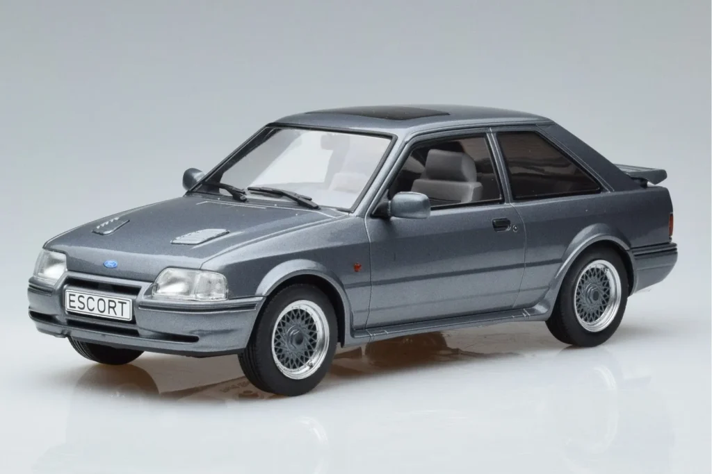 车型 1:18 Ford Escort Mk4 RS Turbo S 灰色 MCG