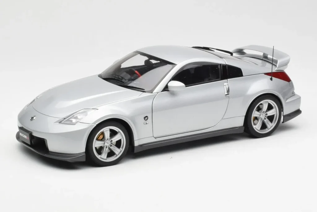โมเดลรถ 1:18 Nissan Fairlady Z Z34 NISMO Type 380RS สีเงิน AUTOart (มือสอง)