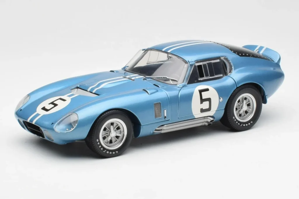 โมเดลรถ 1:18 Shelby Cobra Daytona Coupe #5 D. Gurney / B. Bondurant 24 Hours of Le Mans ปี 1964 Exoto (มือสอง)