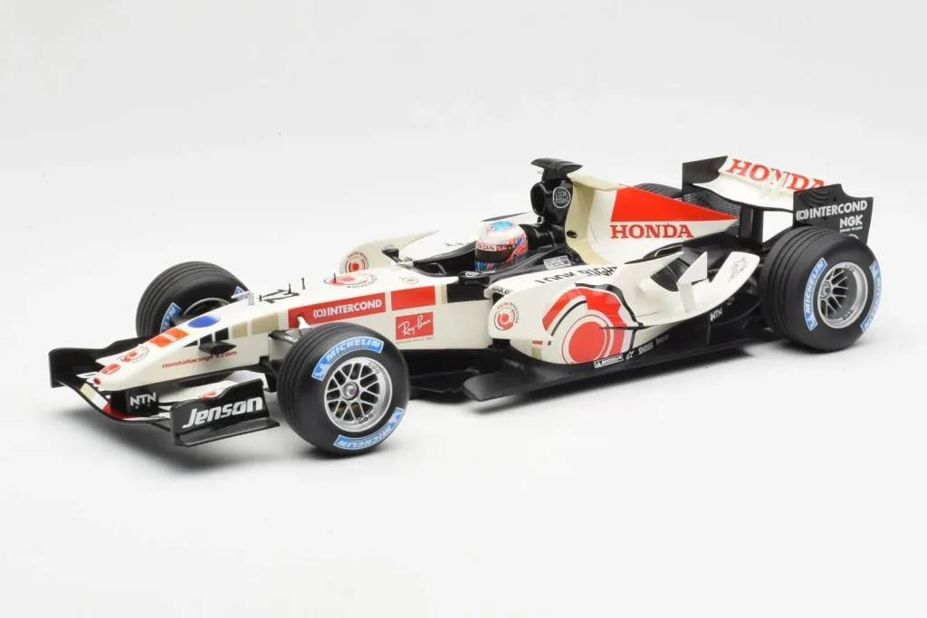 โมเดลรถ 1:18 Honda Racing Team RA106 #12 J. Button F1 ปี 2006 Minichamps (มือสอง)