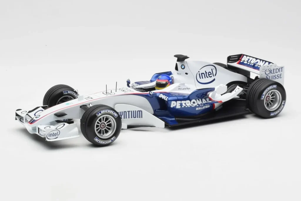 โมเดลรถ 1:18 BMW Sauber F1.06 #17 J. Villeneuve F1 ปี 2006 Minichamps (มือสอง)