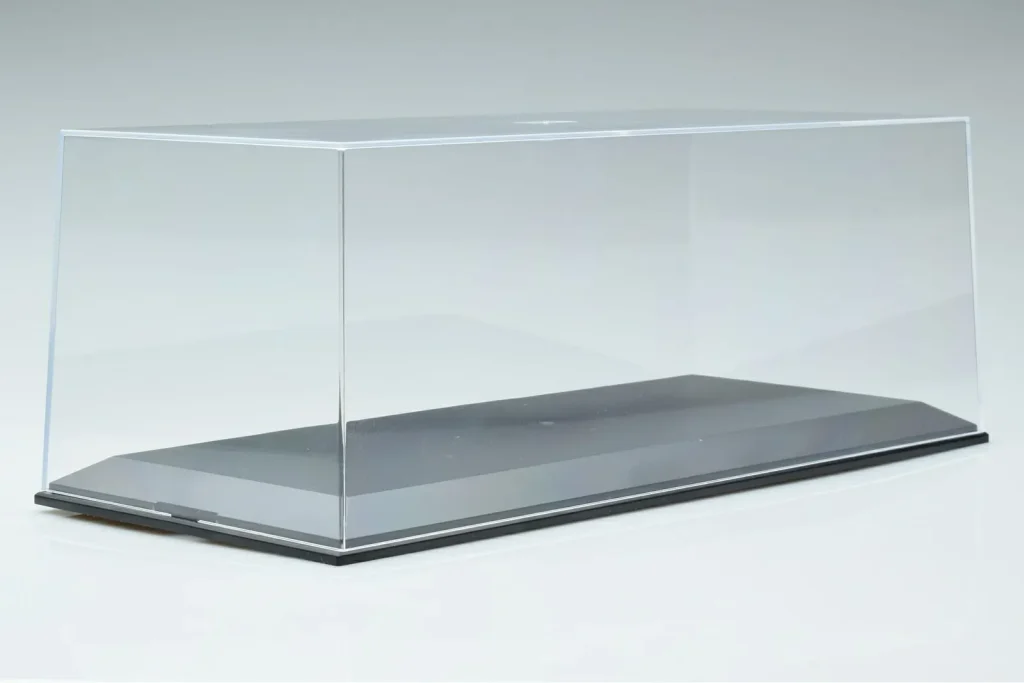 ของใช้ไลฟ์สไตล์ / ของสะสม 1:18 Display Case MCG