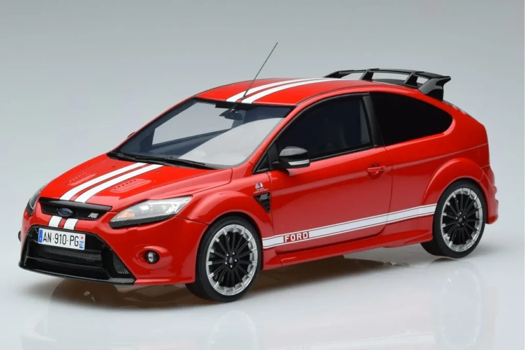 โมเดลรถ 1:18 Ford Focus Mk2 RS Le Mans สีแดง Otto