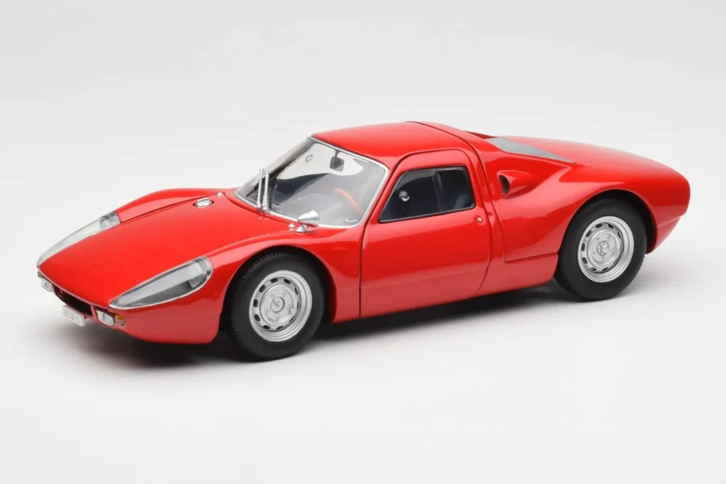 โมเดลรถ 1:18 Porsche 904 GTS สีแดง Minichamps (มือสอง)