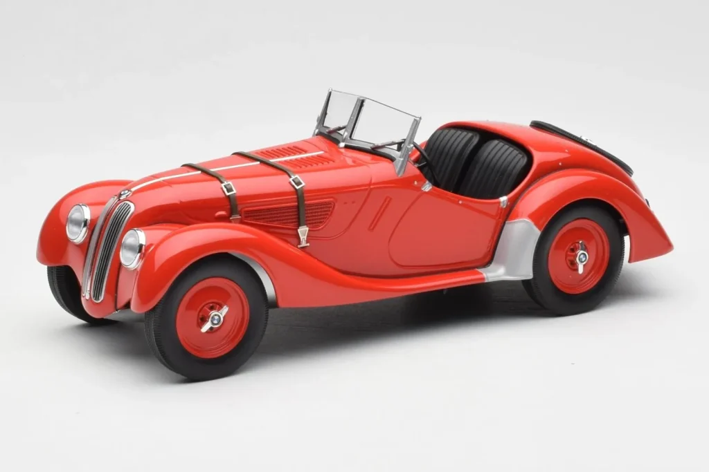 โมเดลรถ 1:18 BMW 328 สีแดง Minichamps (มือสอง)