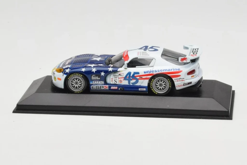 โมเดลรถ 1:43 Dodge Viper GTS-R #45 Hezemans / Bunting / Zonca / Gregg Rolex 24 at Daytona ปี 2002 Minichamps (มือสอง)