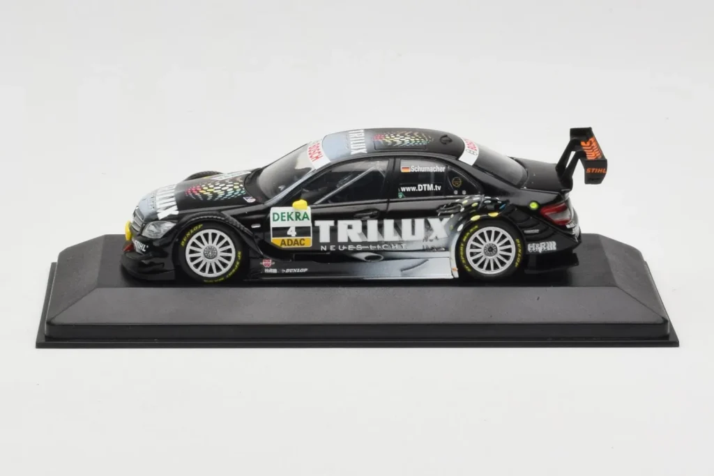 โมเดลรถ 1:43 Mercedes C-Class W204 #4 Team AMG Mercedes R. Schumacher DTM ปี 2009 Minichamps (มือสอง)