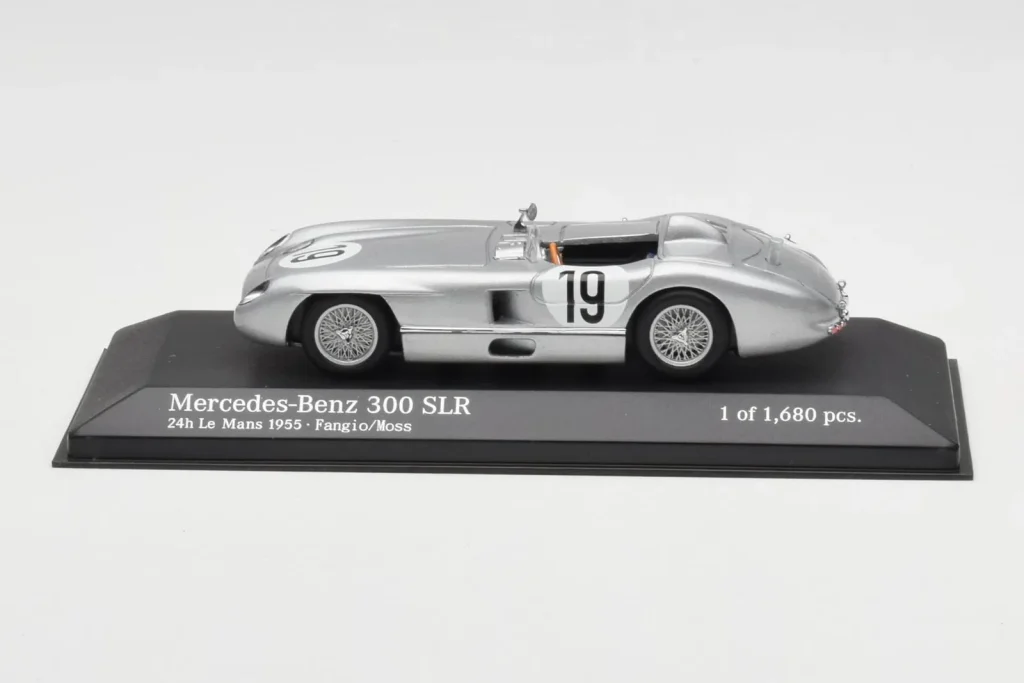 โมเดลรถ 1:43 Mercedes 300 SLR #19 P. Levegh / J. Fitch 24 Hours of Le Mans ปี 1955 Minichamps (มือสอง)