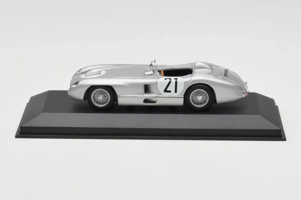 โมเดลรถ 1:43 Mercedes 300 SLR #21 K. Kling / A. Simon 24 Hours of Le Mans ปี 1955 Minichamps (มือสอง)
