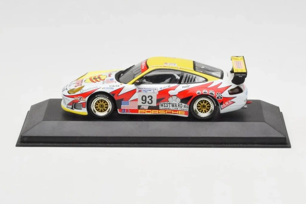 โมเดลรถ 1:43 Porsche 911 996 GT3 Cup #93 L. Luhr / G. Maassen / E. Collard 24 Hours of Le Mans ปี 2003 Minichamps (มือสอง)