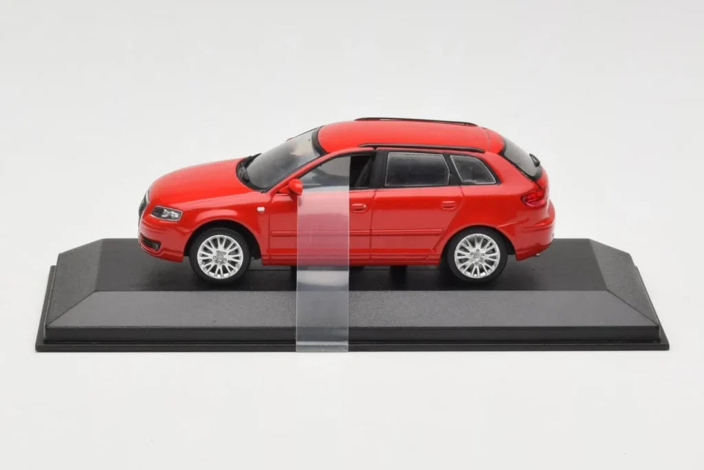 โมเดลรถ 1:43 Audi A3 8P Sportback สีแดง Minichamps (มือสอง)