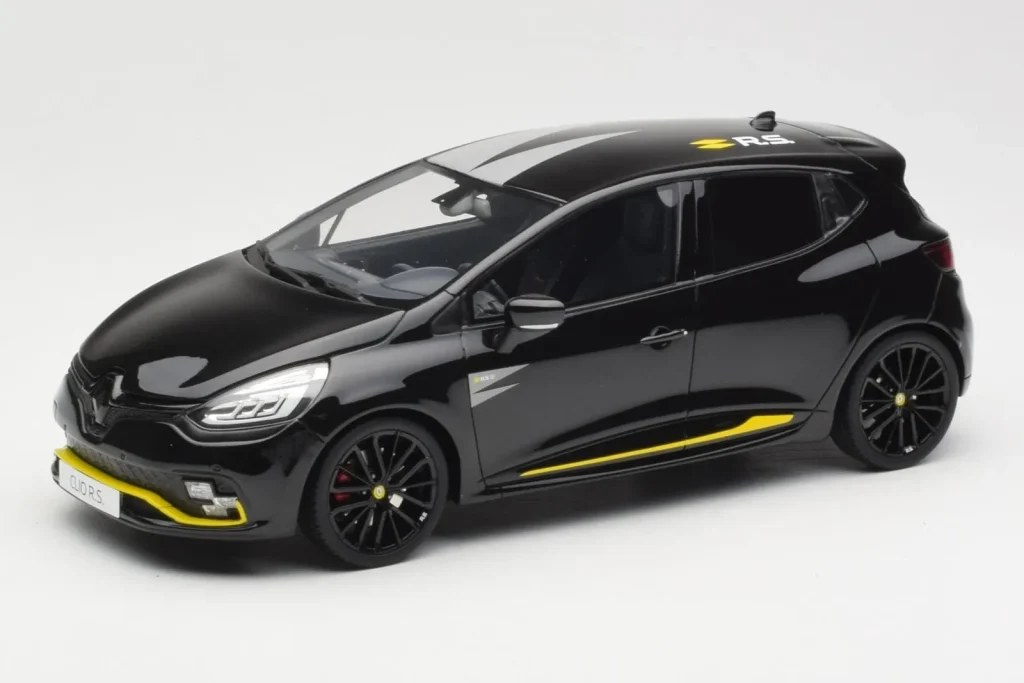 โมเดลรถ 1:18 Renault Clio 4 RS สีดำ Otto