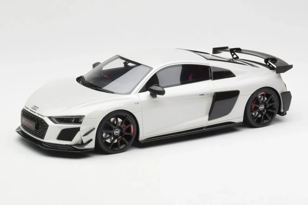 โมเดลรถ 1:18 Audi R8 V10 GT RWD สีเทา GT Spirit